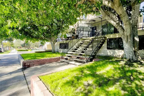 909 E Garfield Ave #4, Glendale, CA 91205