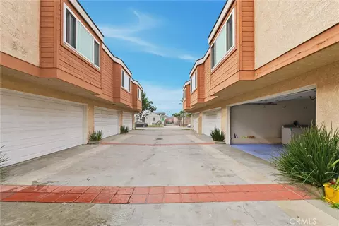 726 S Fir #3, Inglewood, CA 90301
