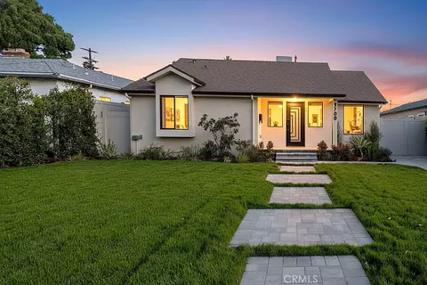 5700 Vista Del Monte, Sherman Oaks, CA 91411