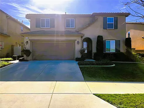 11713 Clematis Dr, Corona, CA 92883