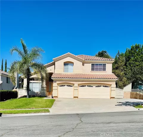 2371 Moonridge Cir, Corona, CA 92879