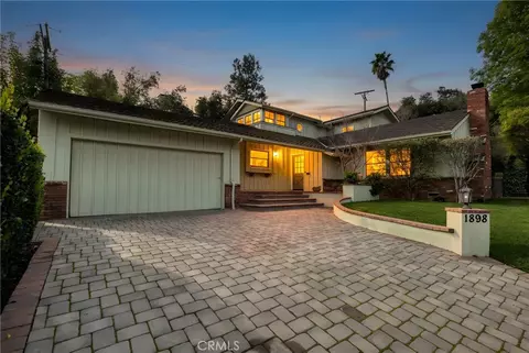 1898 Bonita Dr, Glendale, CA 91208