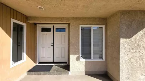 608 Hawthorne St #E, Glendale, CA 91204