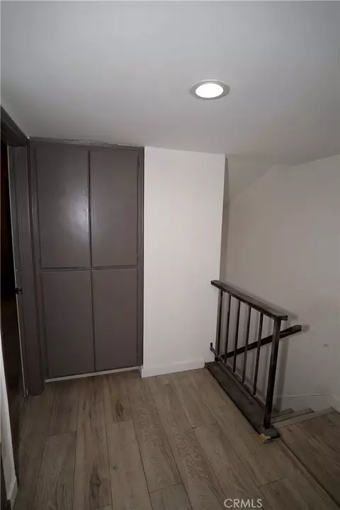 Entry Way - 18954 Sherman Way #3, Reseda, CA 91335 photo 3 of 6