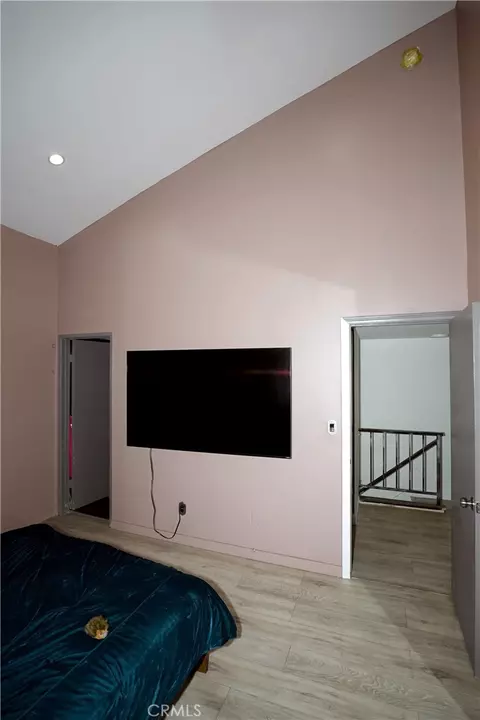 Other - 18954 Sherman Way #3, Reseda, CA 91335 photo 3 of 7