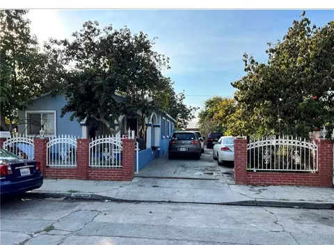 10931 Anzac, Los Angeles, CA 90059