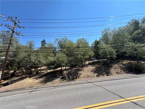 28195 N Bay Rd, Lake Arrowhead, CA 92352