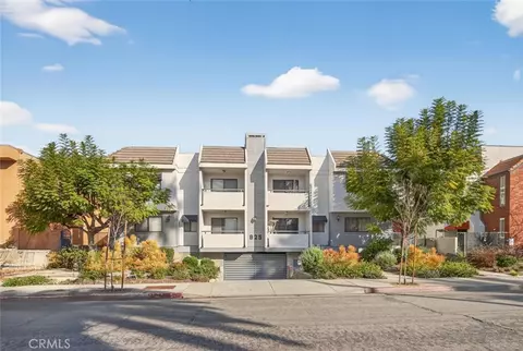 825 E Maple St #3, Glendale, CA 91205