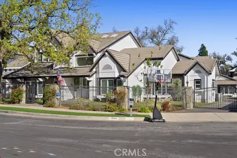 9514 Oakridge Pl, Chatsworth, CA 91311