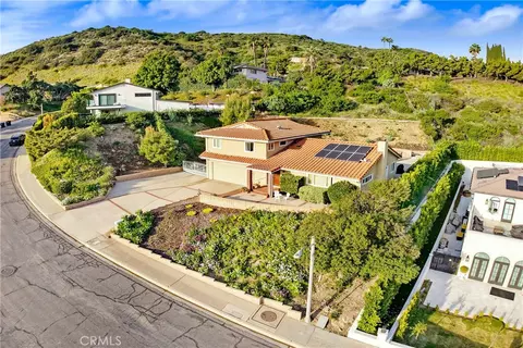 2420 Delisle Ct, Glendale, CA 91208