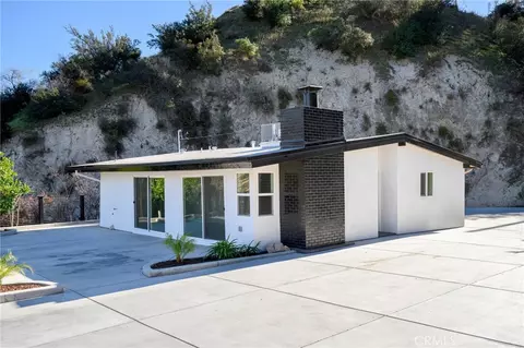 9741 Oak Bnd, Tujunga, CA 91042