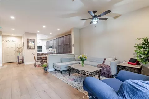 10604 Valley Spring Ln #105, Toluca Lake, CA 91602