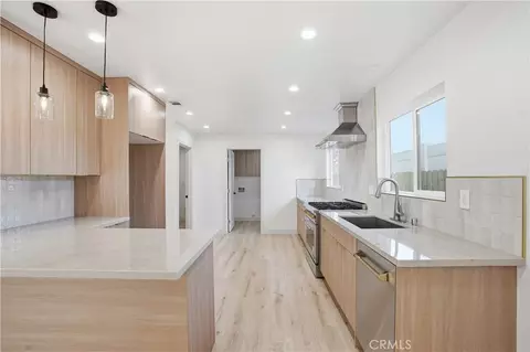 12952 Elkwood, North Hollywood, CA 91605