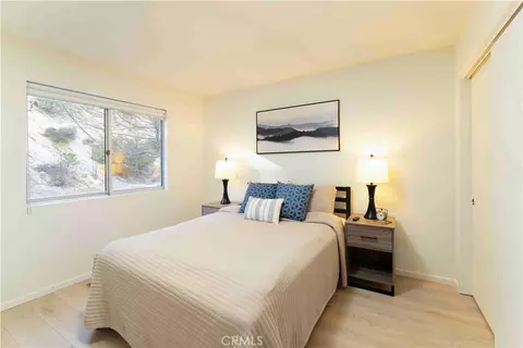 Bedroom - 695 Sutter Ln, Lake Arrowhead, CA 92352 photo 1 of 5