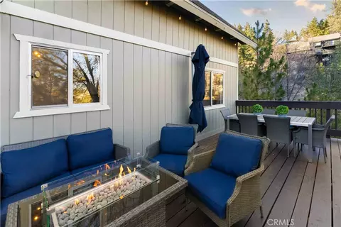 Exterior - 695 Sutter Ln, Lake Arrowhead, CA 92352 photo 5 of 6