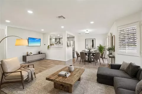 11300 Foothill Blvd #97, Sylmar, CA 91342