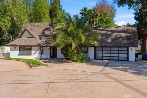 5836 Winnetka Ave, Woodland Hills, CA 91367