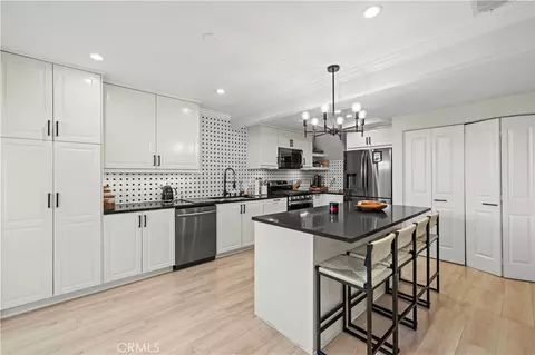 8601 Sunland #37, Sun Valley, CA 91352