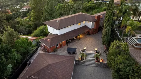 1558 Remah Vis, Glendale, CA 91207