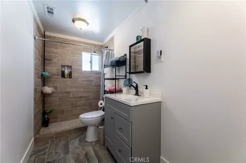 Bath - 11203 Sheldon St, Sun Valley, CA 91352 photo 3 of 4