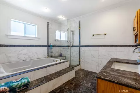 Bath - 11203 Sheldon St, Sun Valley, CA 91352 photo 1 of 4