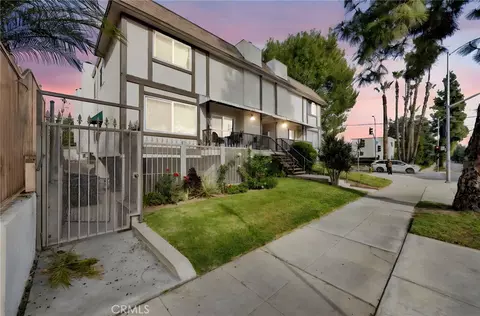 17303 Chatsworth St #4, Granada Hills, CA 91344