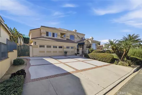 4177 S Cloverdale, Los Angeles, CA 90008