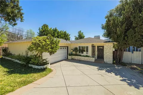 9601 Creemore Pl, Tujunga, CA 91042