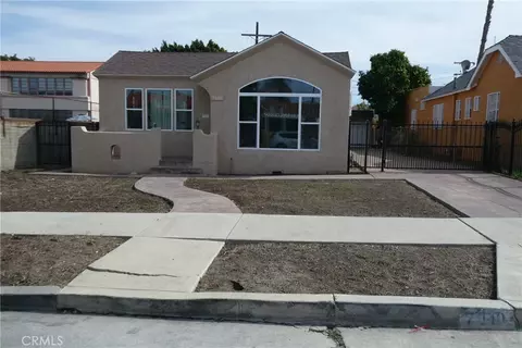 7040 Arlington, Los Angeles, CA 90043