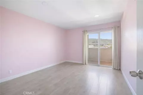 Bedroom - 121 Sinclair Ave #213, Glendale, CA 91206 photo 1 of 3