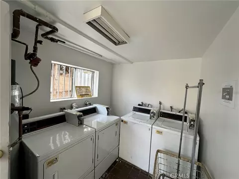 6902 Vesper, Van Nuys, CA 91405 photo 7