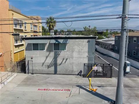 Exterior - 13445 Vanowen St, Van Nuys, CA 91405 photo 2 of 4