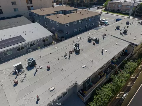 View/Area - 13445 Vanowen St, Van Nuys, CA 91405 photo 12 of 13