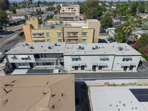 View/Area - 13445 Vanowen St, Van Nuys, CA 91405 photo 2 of 13