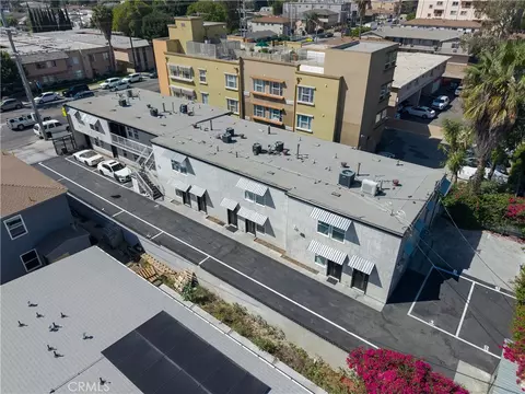 View/Area - 13445 Vanowen St, Van Nuys, CA 91405 photo 4 of 13