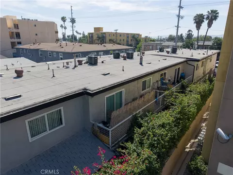 View/Area - 13445 Vanowen St, Van Nuys, CA 91405 photo 10 of 13
