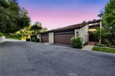 69 Penhill Ct, Glendale, CA 91206