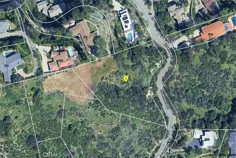 1525 Inverness Dr, Pasadena, CA 91103