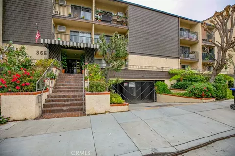 365 Burchett St #217, Glendale, CA 91203