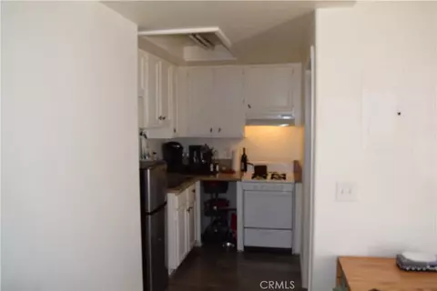 Kitchen - 10128 Hillhaven, Tujunga, CA 91042 photo 1 of 1