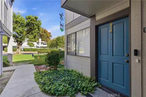 Exterior - 6443 Stoney Vw #4, Simi Valley, CA 93063 photo 2 of 7