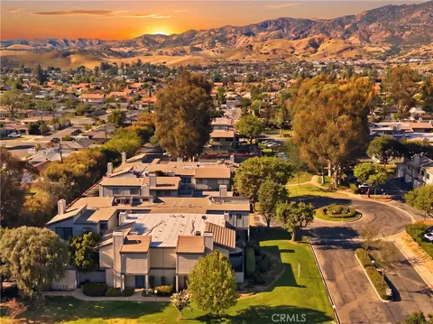 View/Area - 6443 Stoney Vw #4, Simi Valley, CA 93063 photo 2 of 4