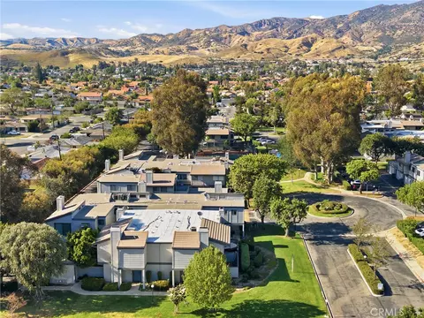 View/Area - 6443 Stoney Vw #4, Simi Valley, CA 93063 photo 4 of 4