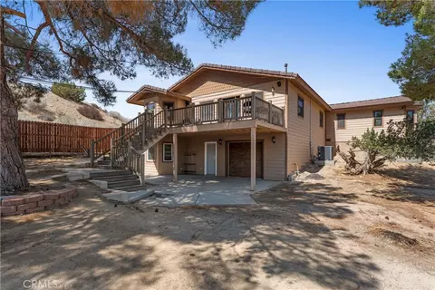 32451 Valyermo Rd, Pearblossom, CA 93553