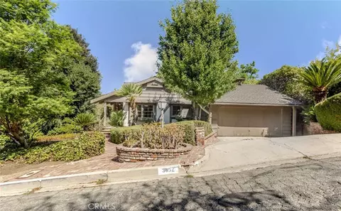 Exterior - 3852 Eureka Dr, Studio City, CA 91604 photo 7 of 8