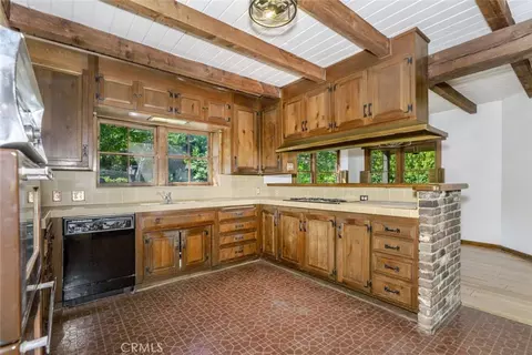 Kitchen - 3852 Eureka Dr, Studio City, CA 91604 photo 3 of 3
