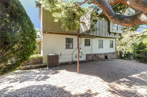Exterior - 3852 Eureka Dr, Studio City, CA 91604 photo 4 of 8