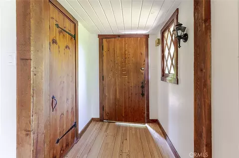Entry Way - 3852 Eureka Dr, Studio City, CA 91604 photo 4 of 4