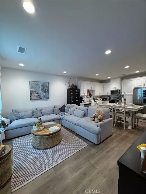 Living - 3681 E Moonlight #71, Ontario, CA 91761 photo 2 of 3