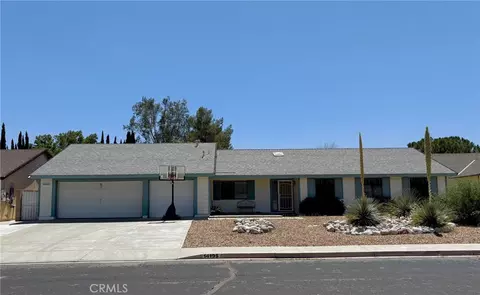 14195 Whispering Sands Dr, Victorville, CA 92392